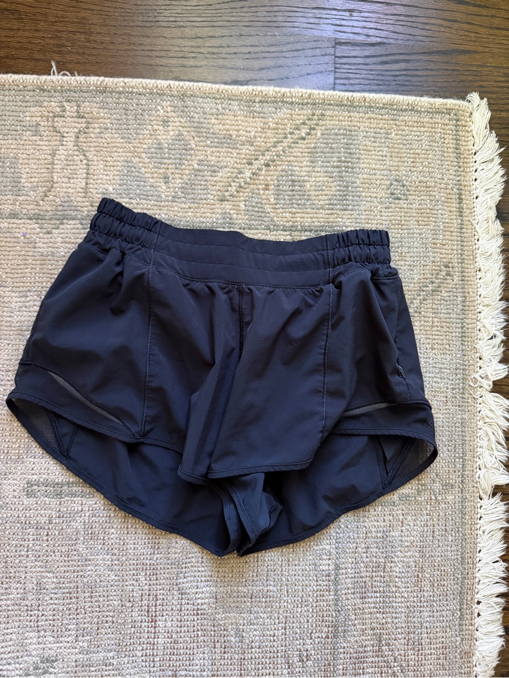 lululemon athletica Hotty Hot Black Women's Athletic Shorts